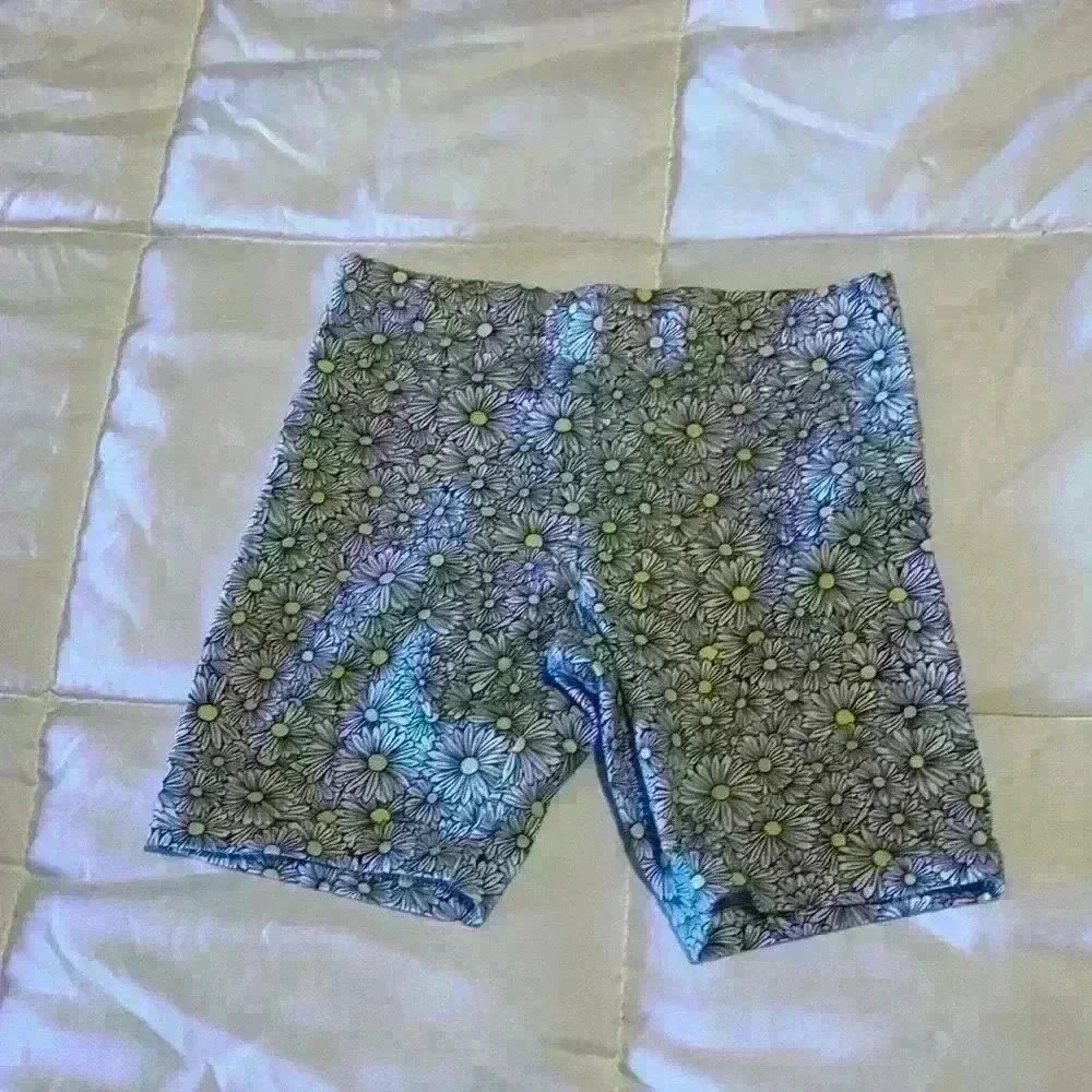 girl bikers shorts size 7/8 - Picture 2 of 3